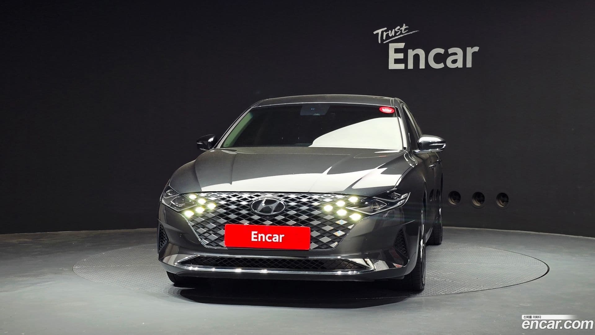 Main__Slider__Photo:Grandeur Hyundai 2021.3-2