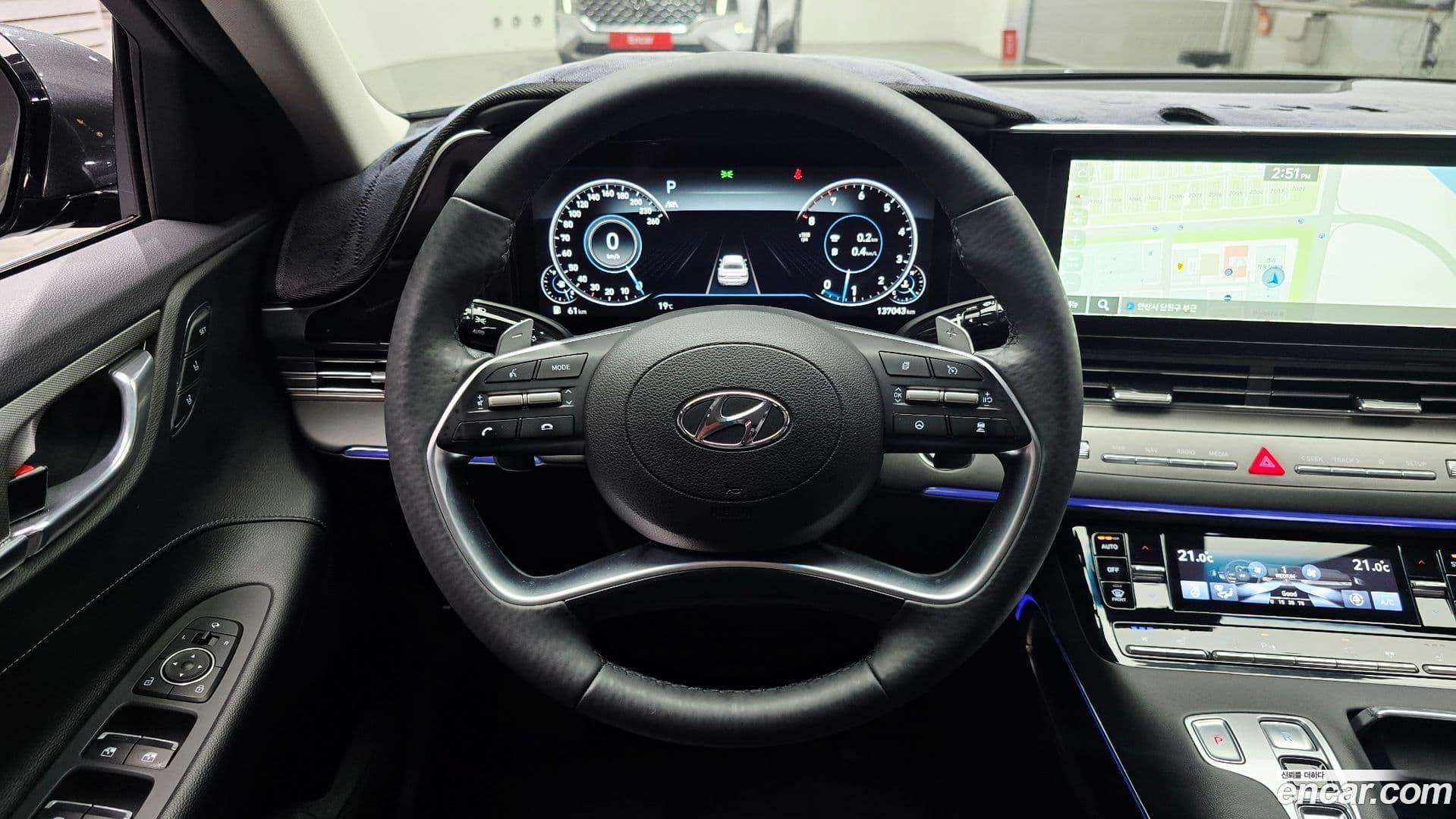 Main__Slider__Photo:Grandeur Hyundai 2021.3-12