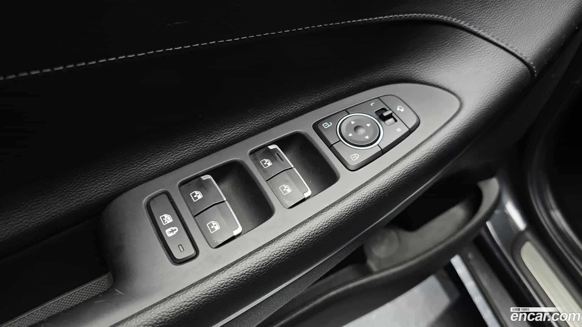 Grandeur Hyundai 2021.3-OPTION-018