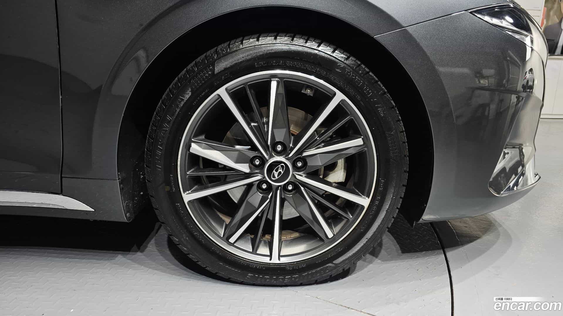 Grandeur Hyundai 2021.3-OUTER-031