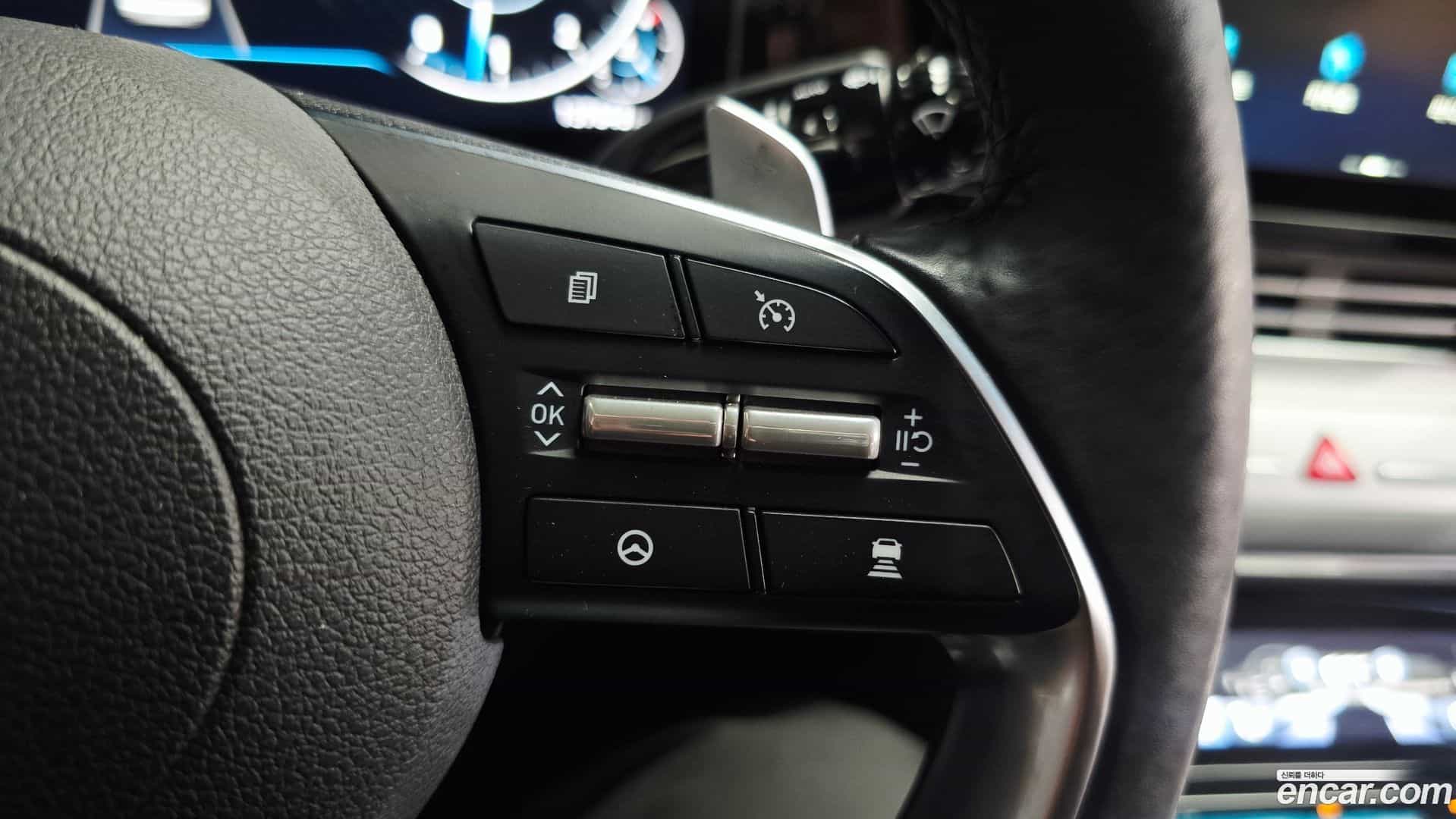 Grandeur Hyundai 2021.3-OPTION-044
