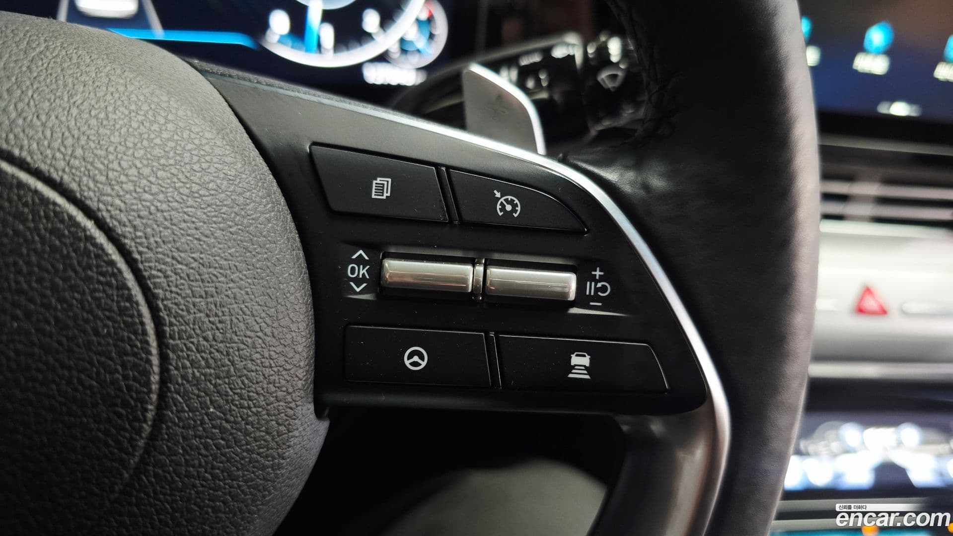 Main__Slider__Photo:Grandeur Hyundai 2021.3-30