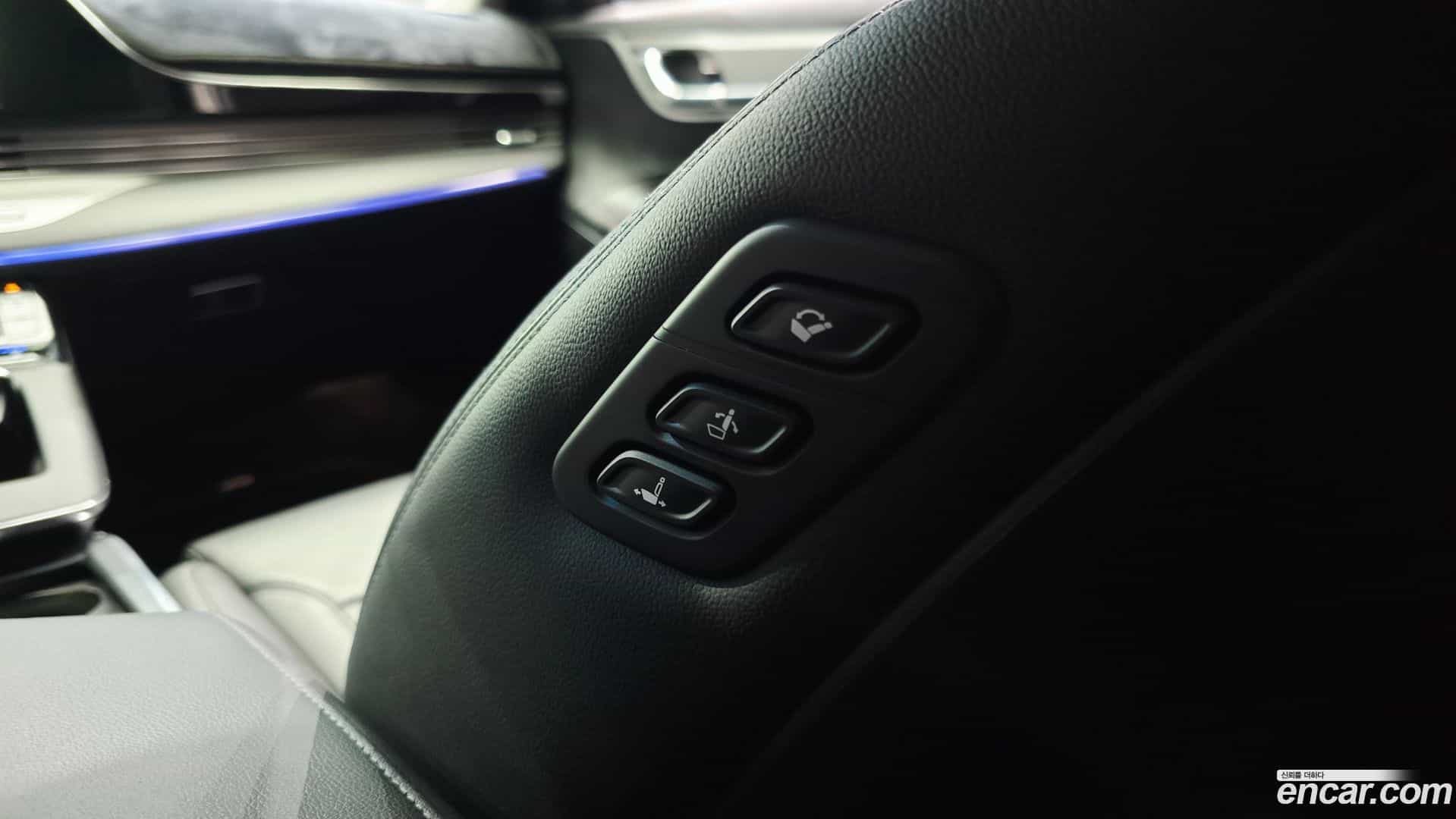 Grandeur Hyundai 2021.3-OPTION-046