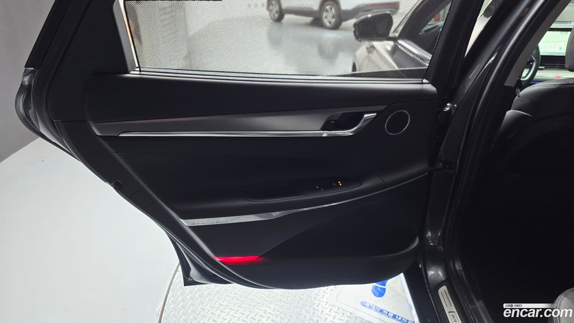 Main__Slider__Photo:Grandeur Hyundai 2021.3-33