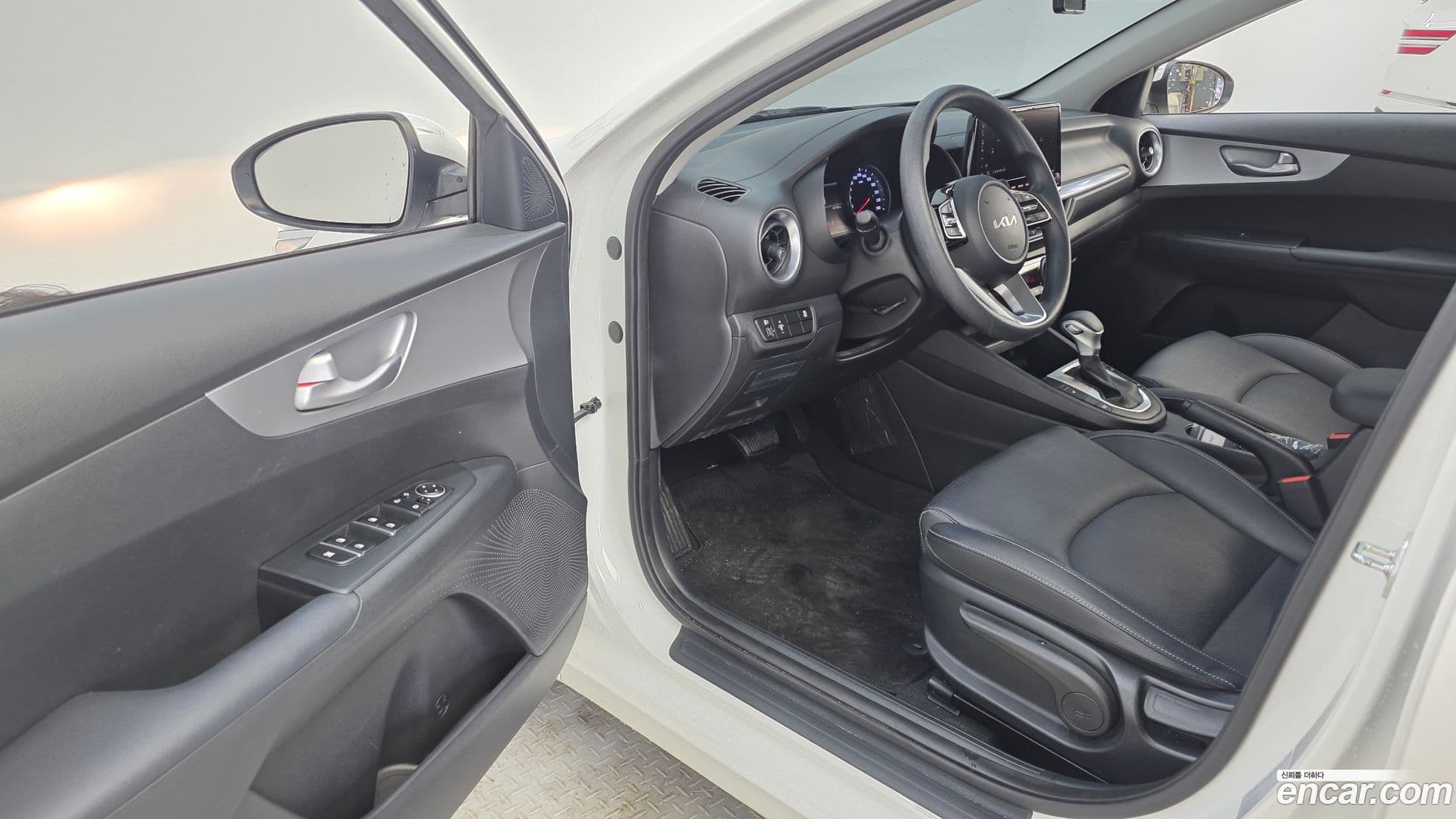 Main__Slider__Photo:K3 Kia 2022.3-9