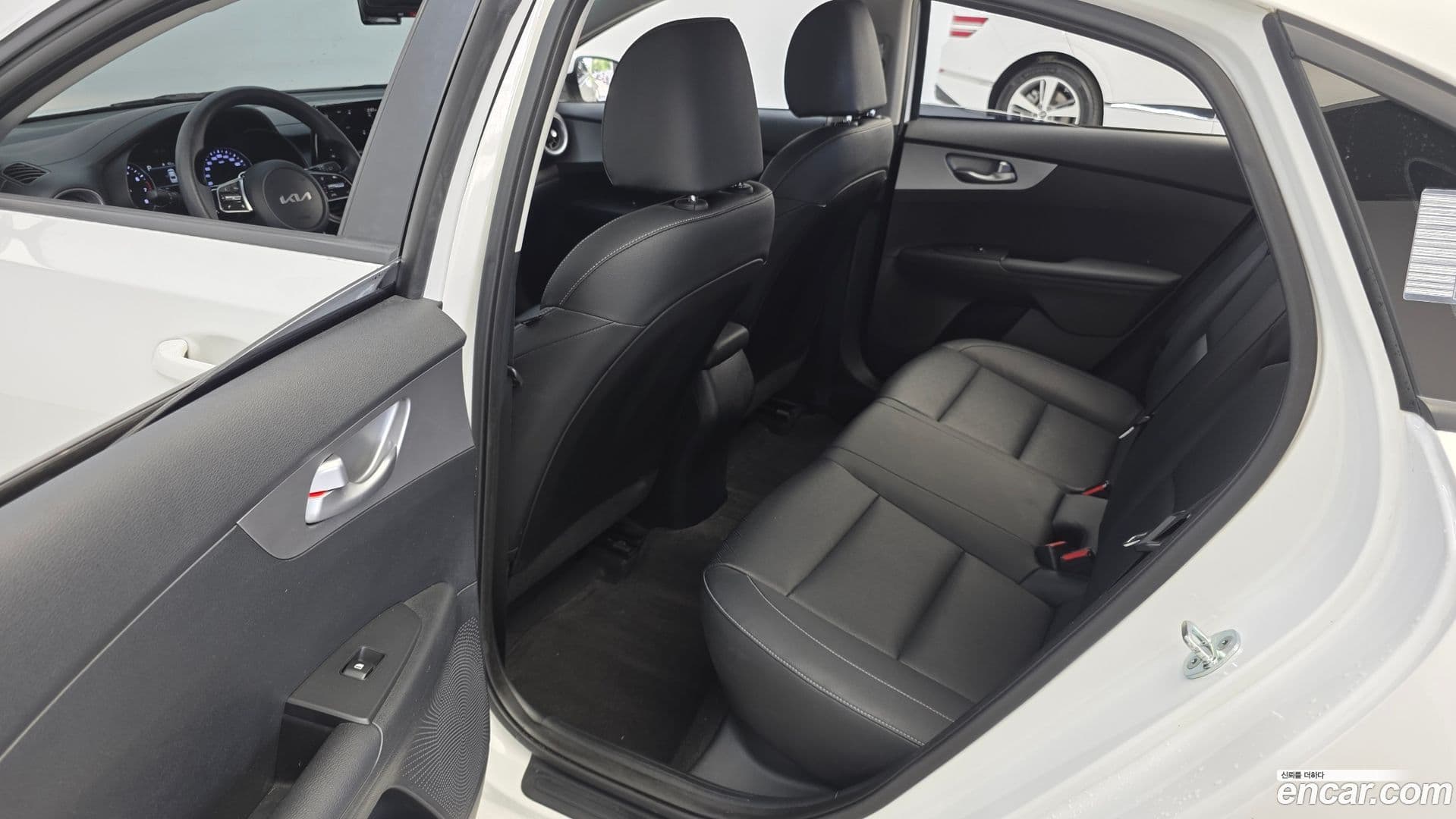 Main__Slider__Photo:K3 Kia 2022.3-10