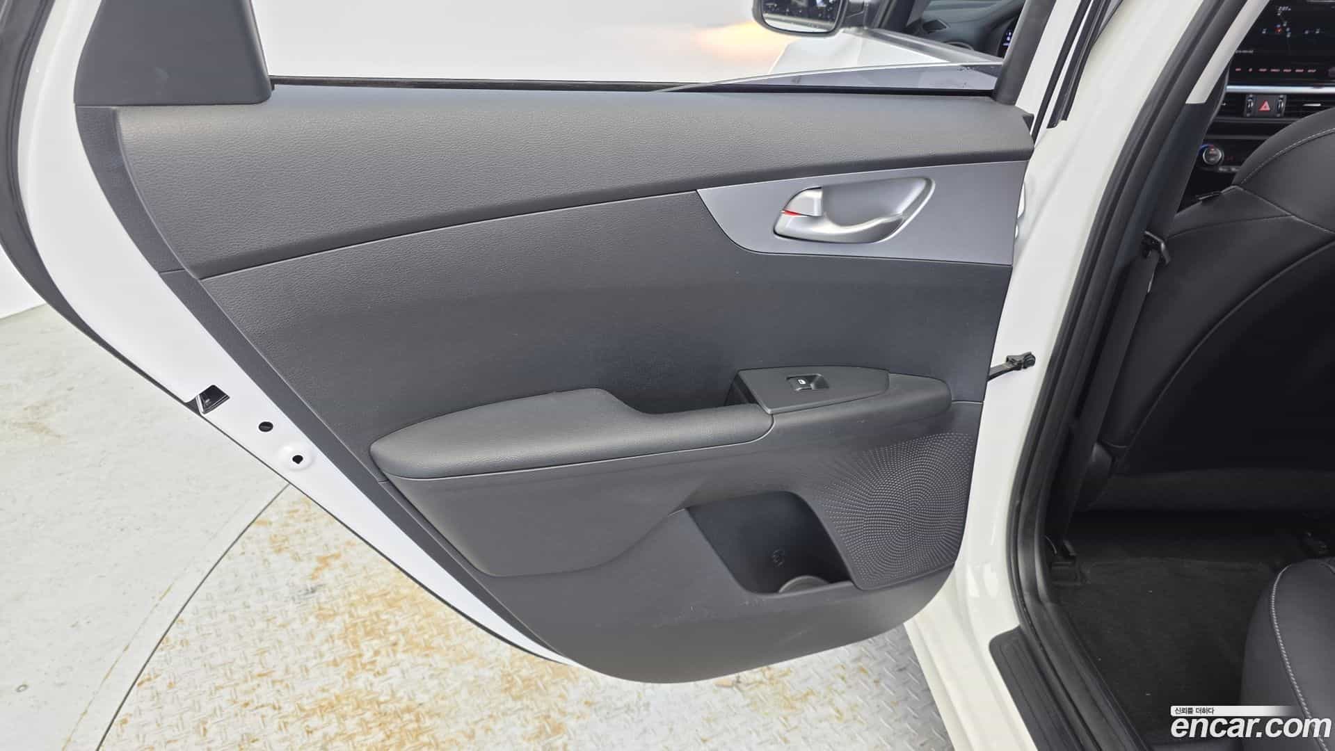 K3 Kia 2022.3-INNER-035