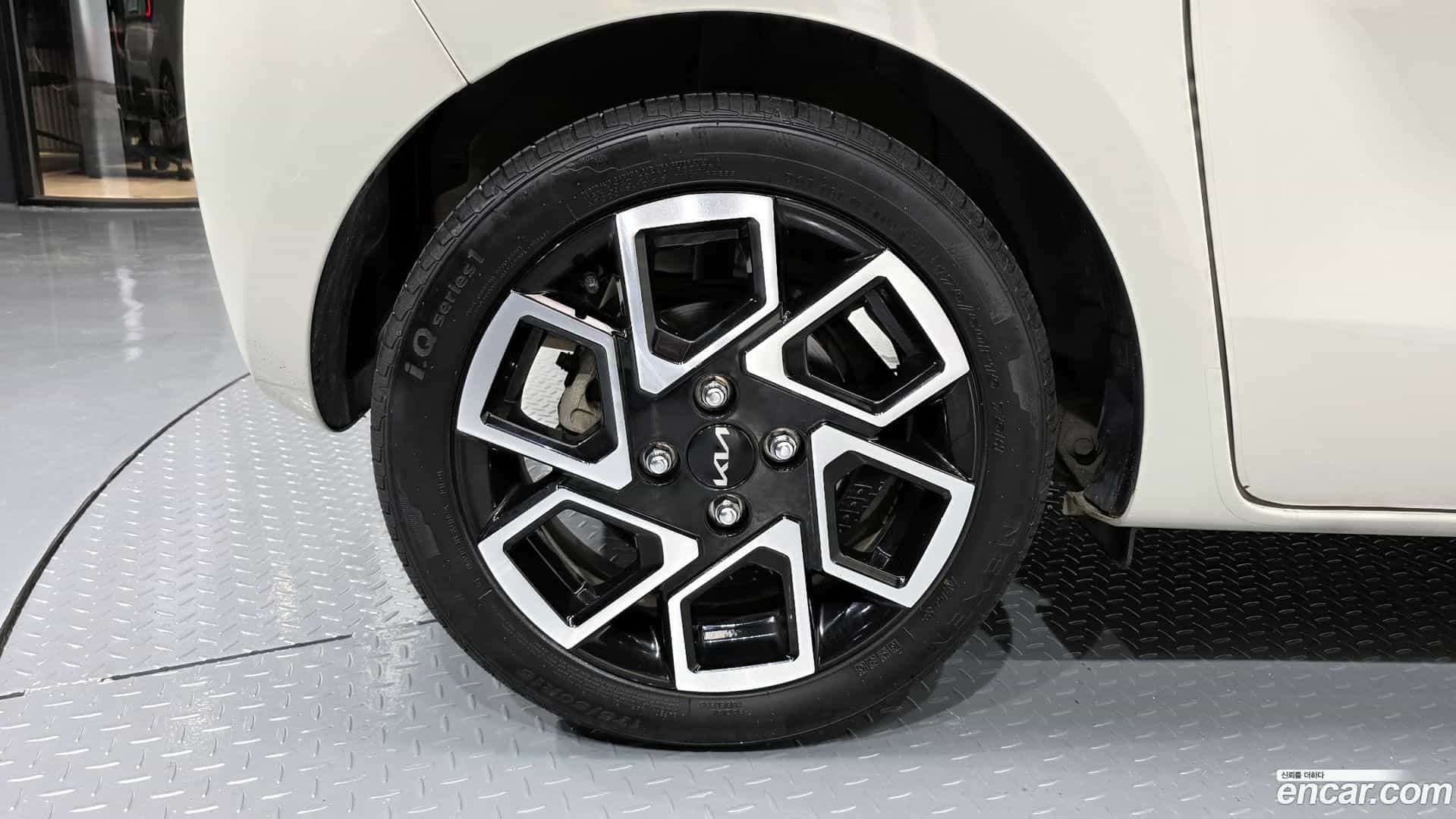 RAY Kia 2024.0-OUTER-005