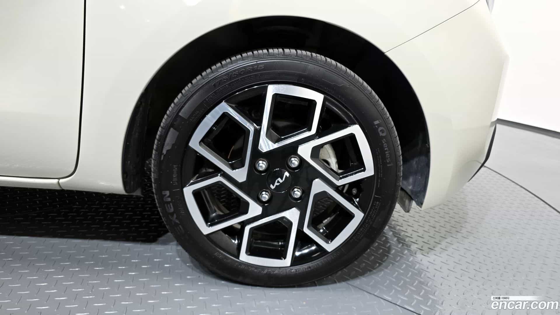 RAY Kia 2024.0-OUTER-031