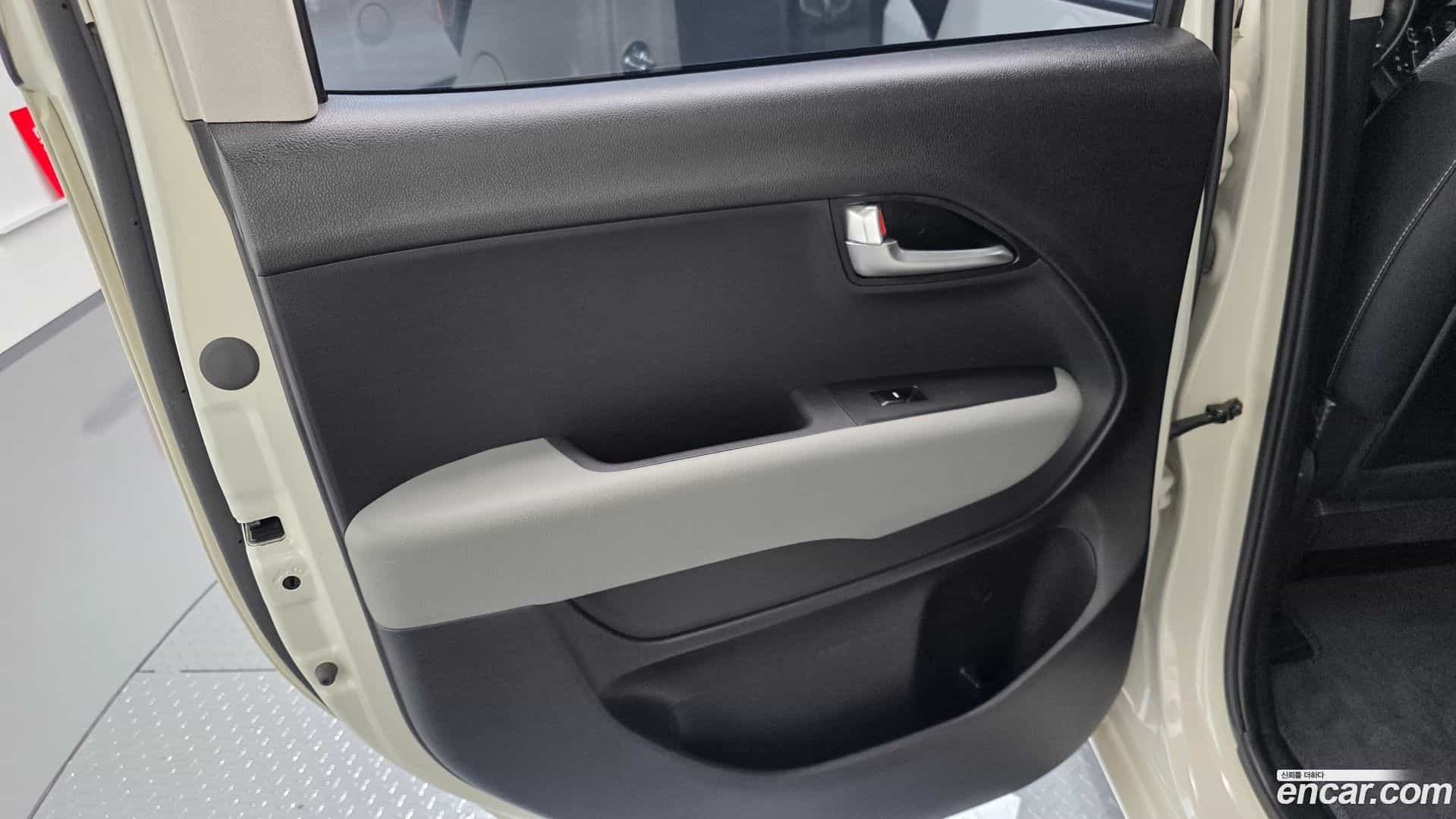 RAY Kia 2024.0-INNER-035