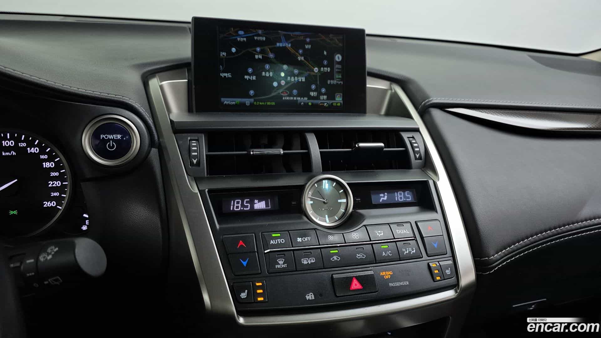NX Lexus 2017.7-OPTION-018