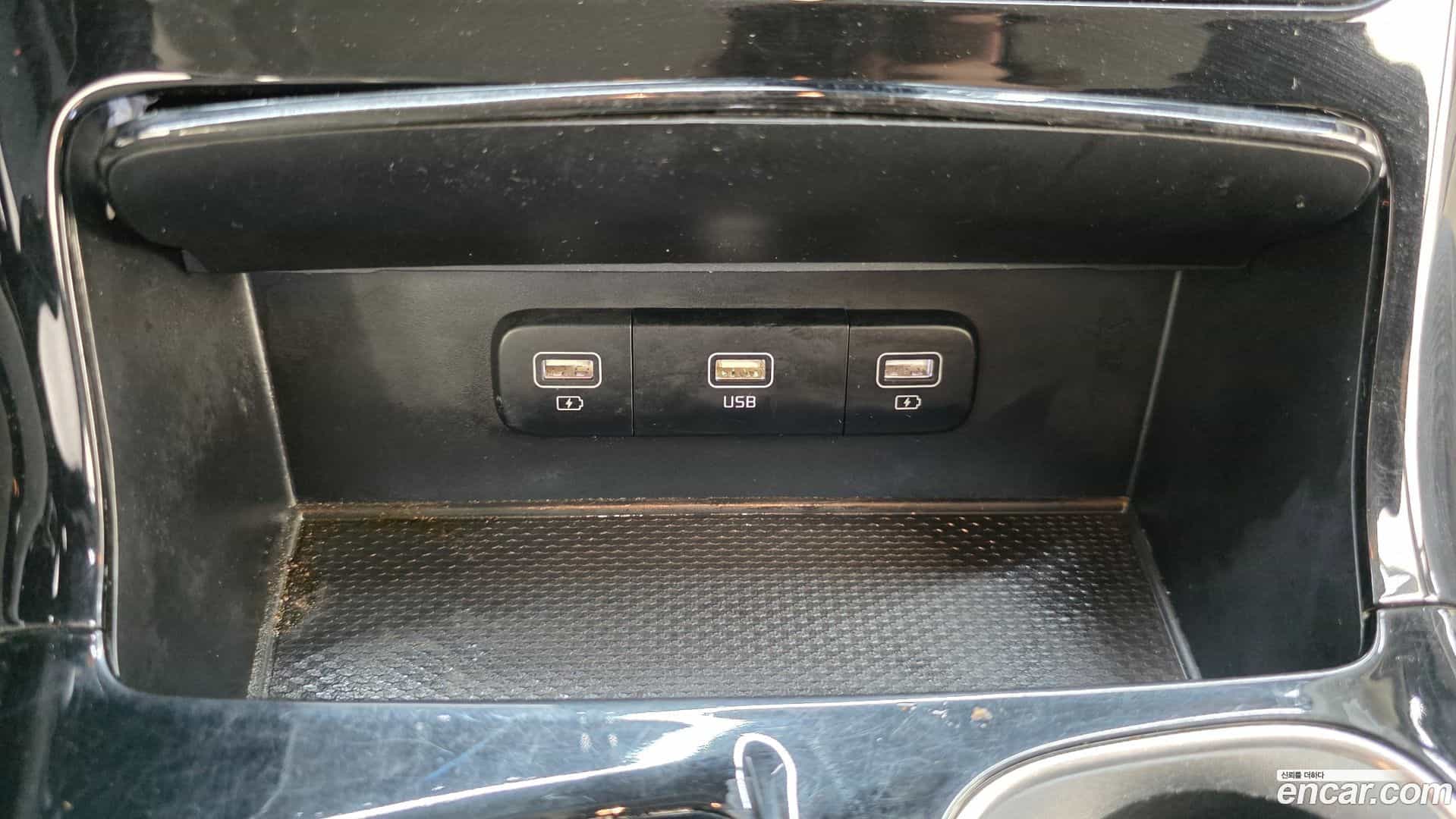 Canival Kia 2021.6-OPTION-043