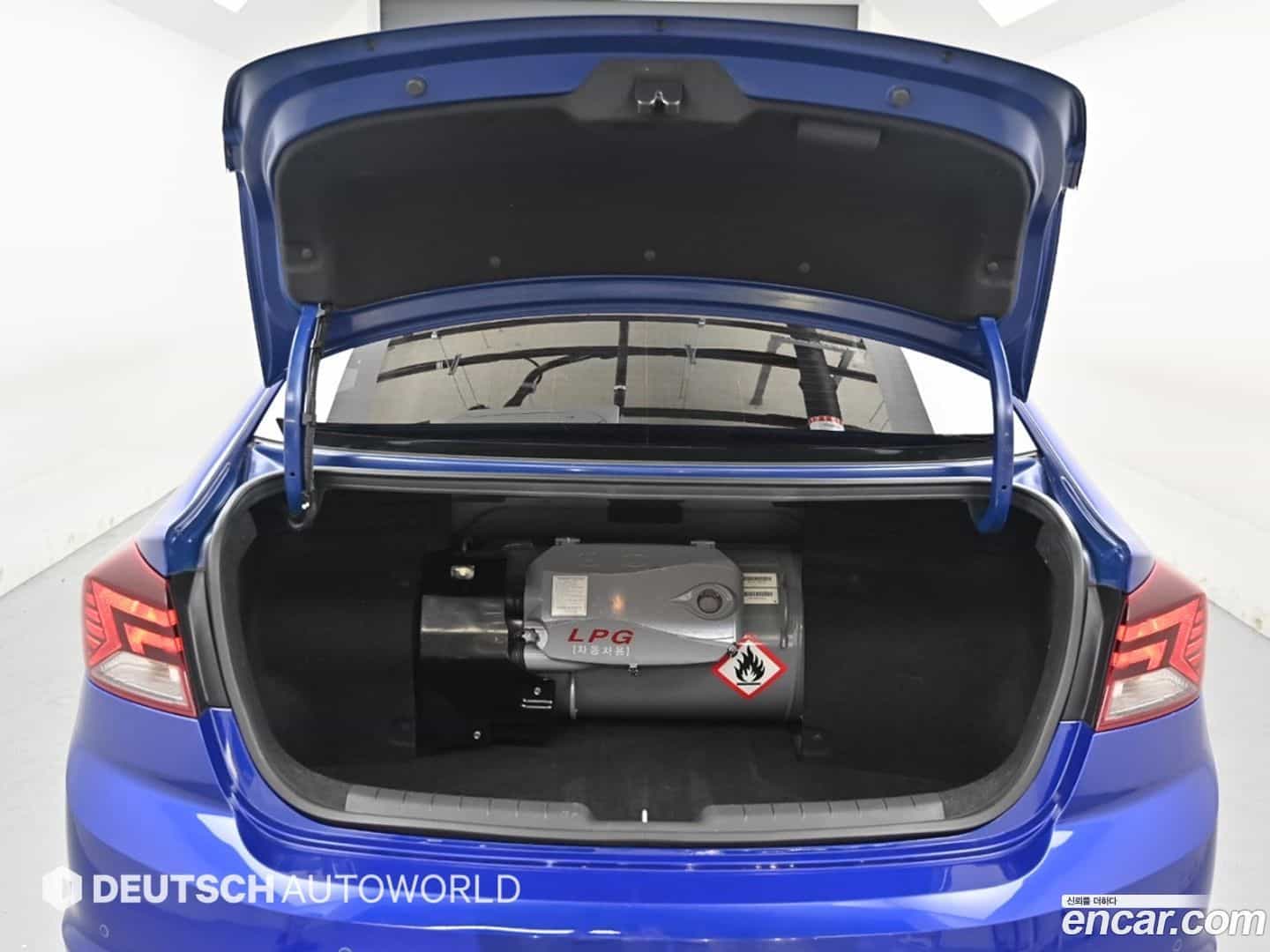 AVANTE Hyundai 2019.6-OPTION-023