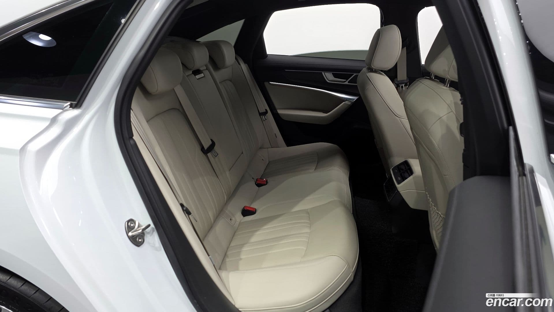 Main__Slider__Photo:A6 Audi 2023.1-10