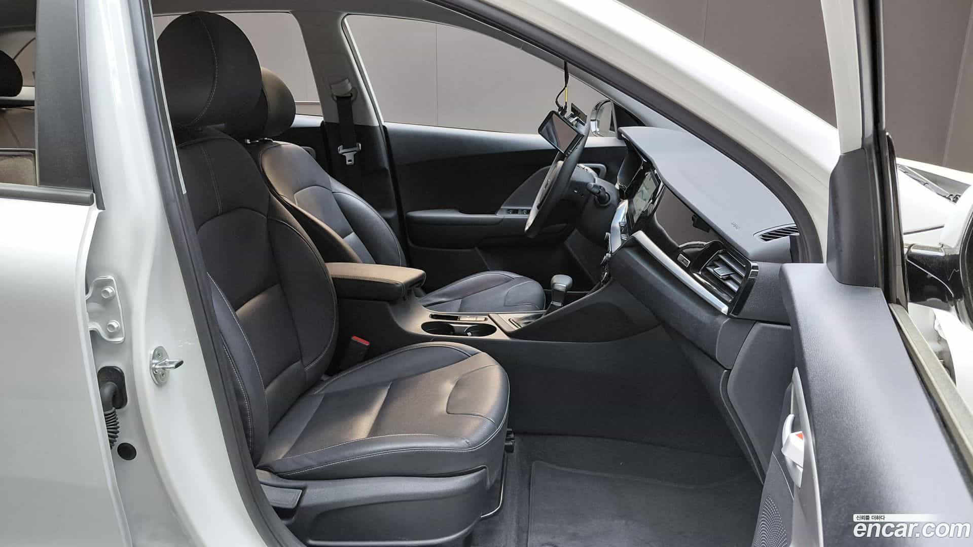 Niro Kia 2021.4-INNER-036