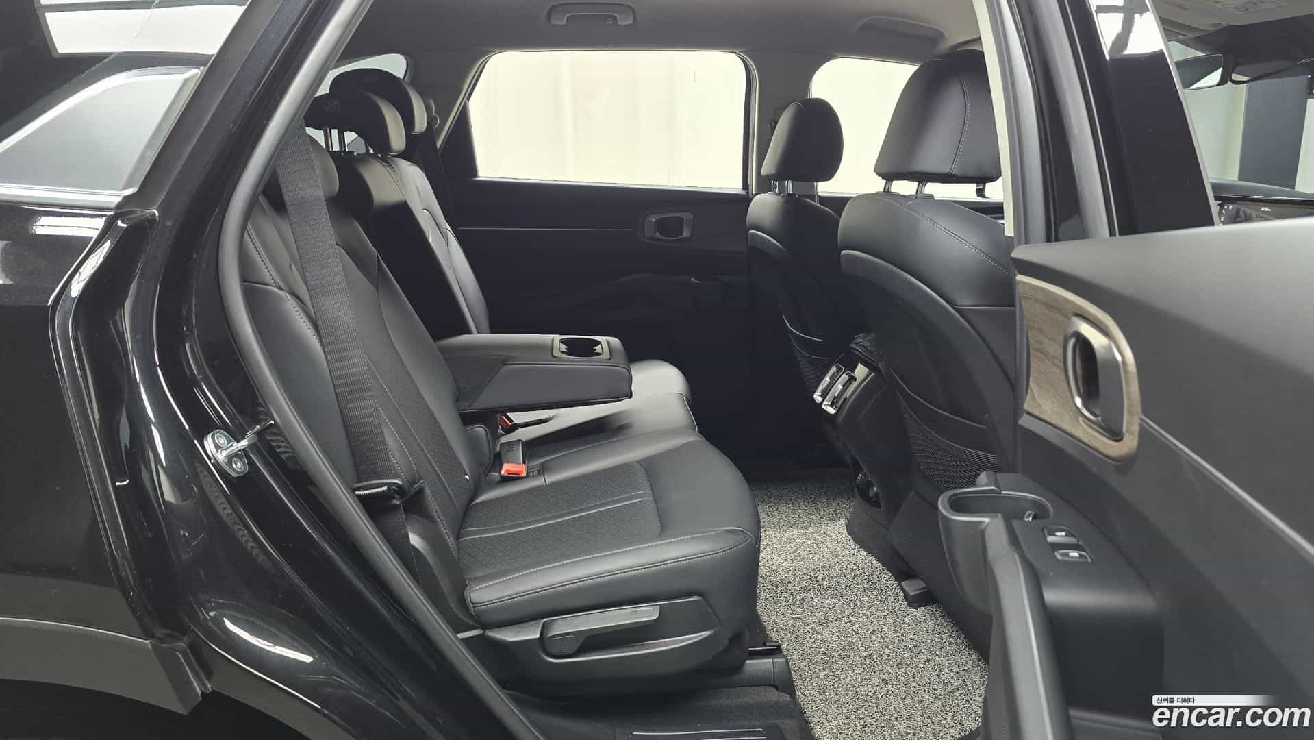 Sorento Kia 2023.3-OPTION-015