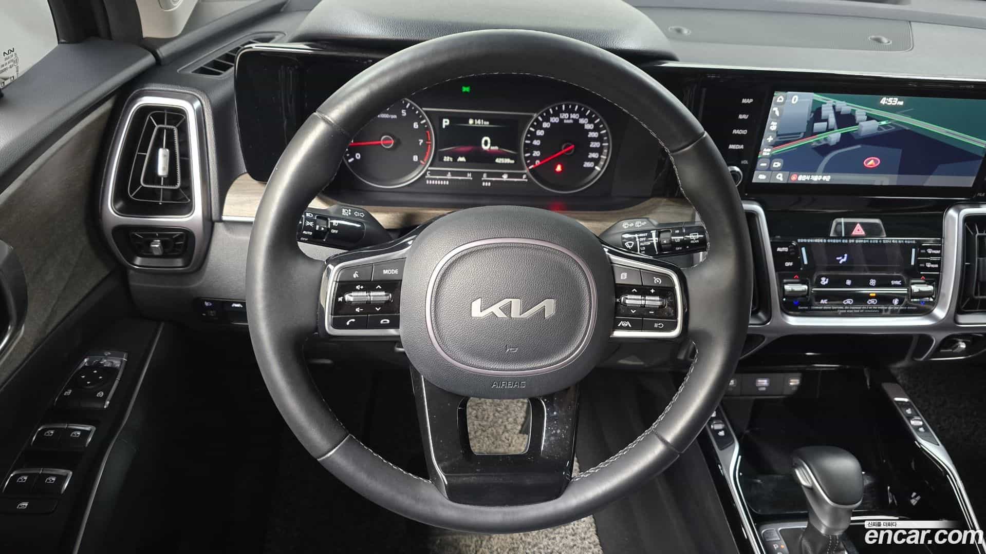 Sorento Kia 2023.3-OPTION-016