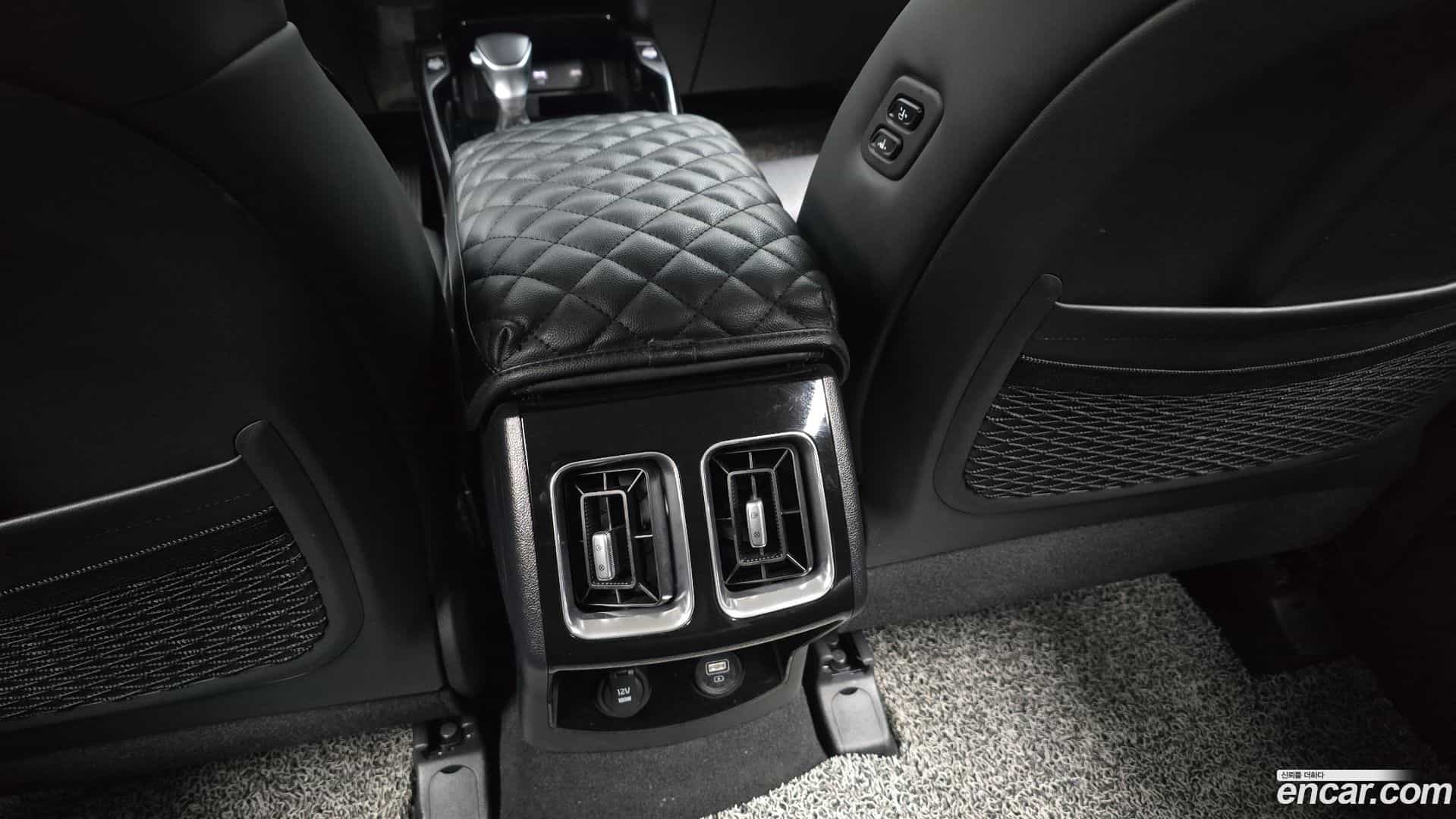 Sorento Kia 2023.3-OPTION-042