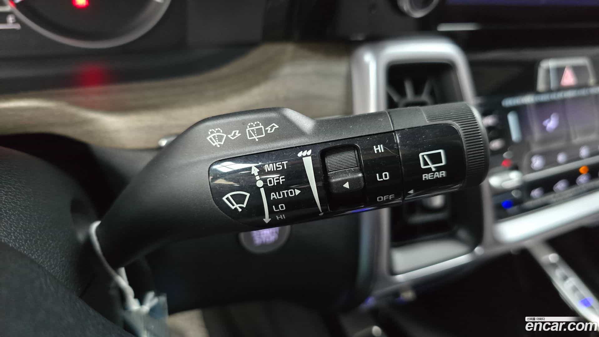 Sorento Kia 2023.3-OPTION-043