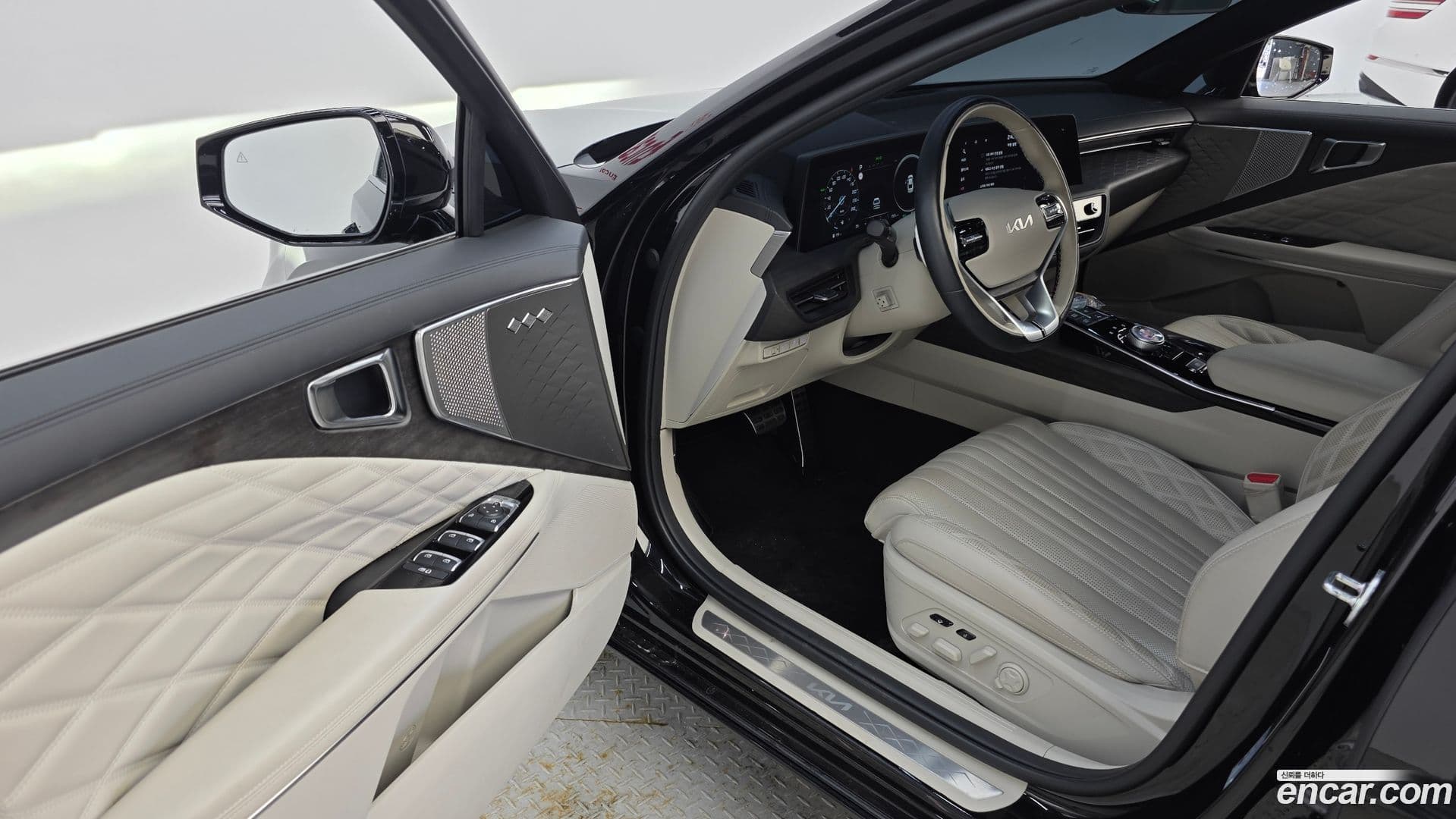 Main__Slider__Photo:K8 Kia 2023.4-9