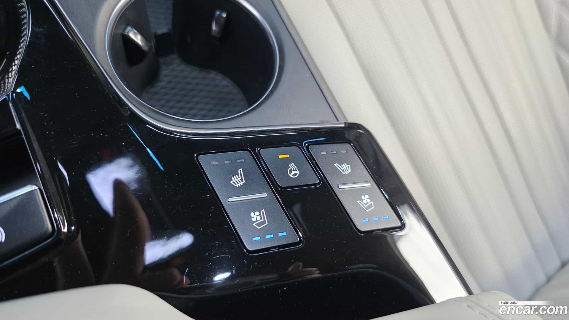 K8 Kia 2023.4-OPTION-024