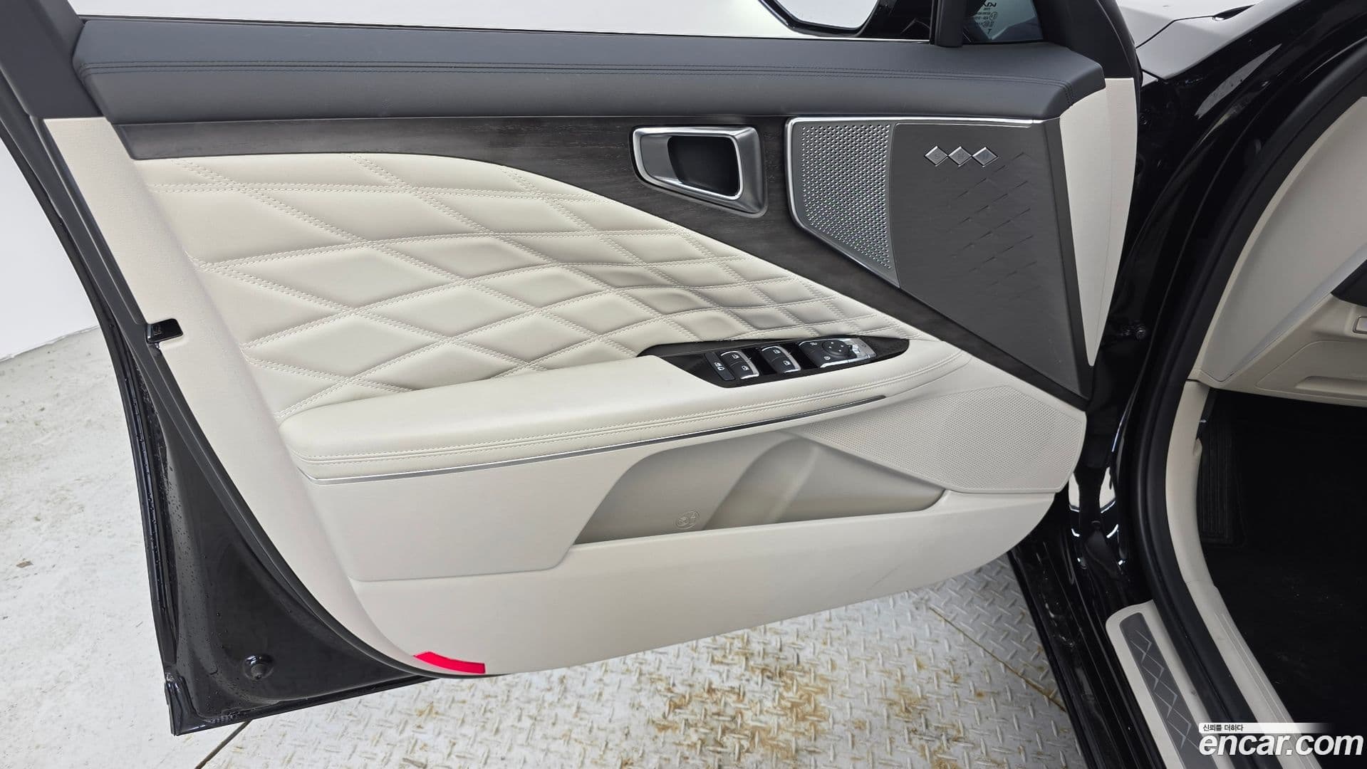 Main__Slider__Photo:K8 Kia 2023.4-23