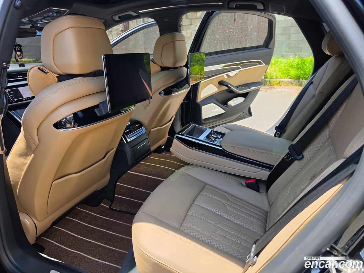 A8 Audi 2021.10-OPTION-015