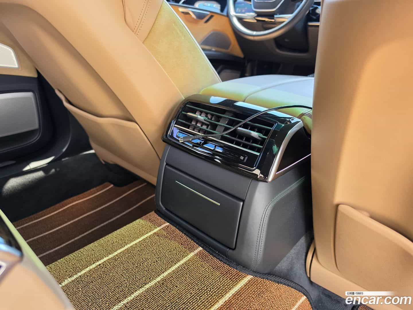 A8 Audi 2021.10-OPTION-020