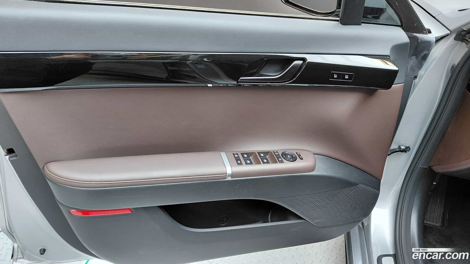 Grandeur Hyundai 2024.3-INNER-034