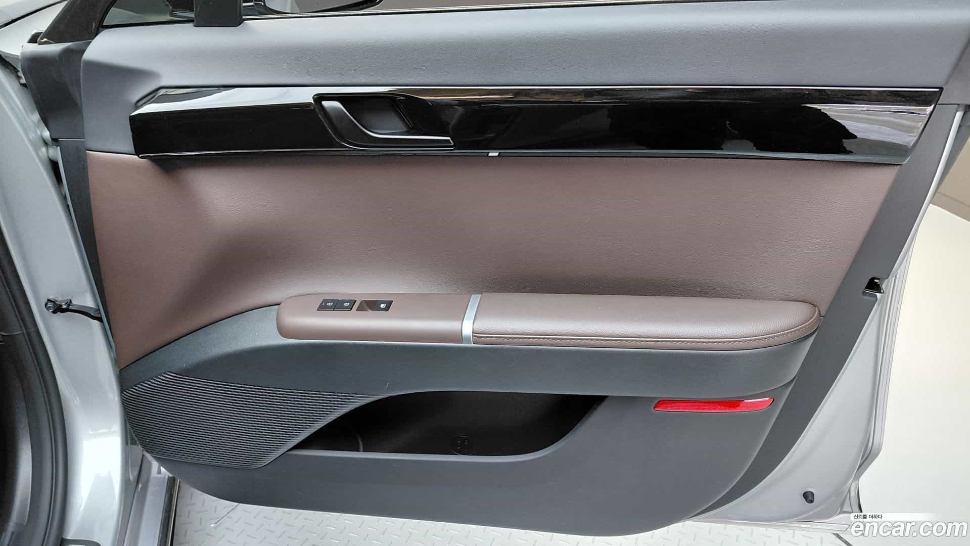 Grandeur Hyundai 2024.3-INNER-035