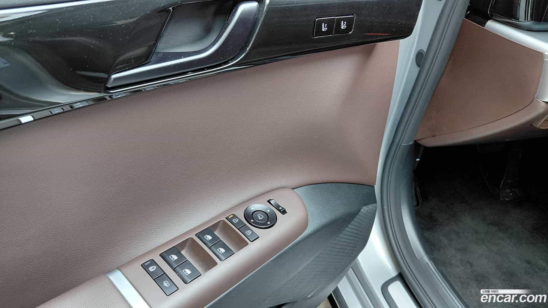 Grandeur Hyundai 2024.3-OPTION-040