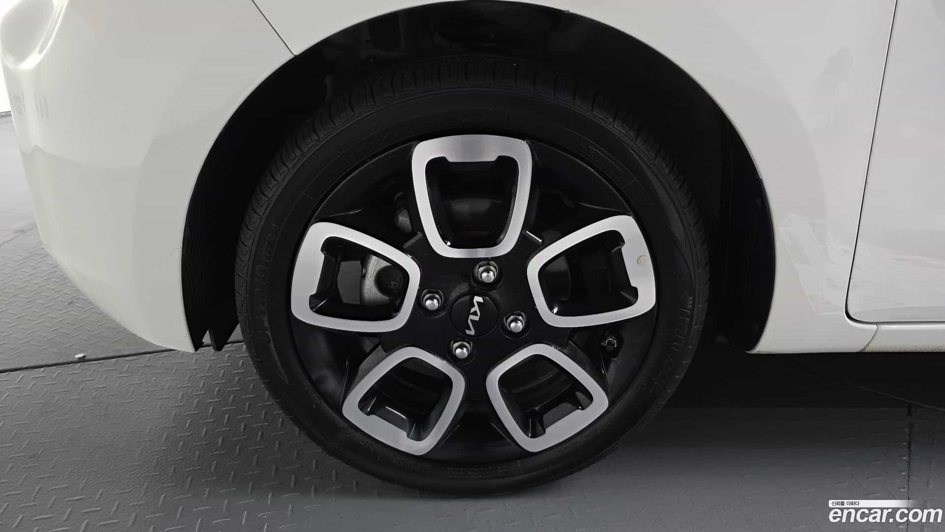 RAY Kia 2022.6-OUTER-005