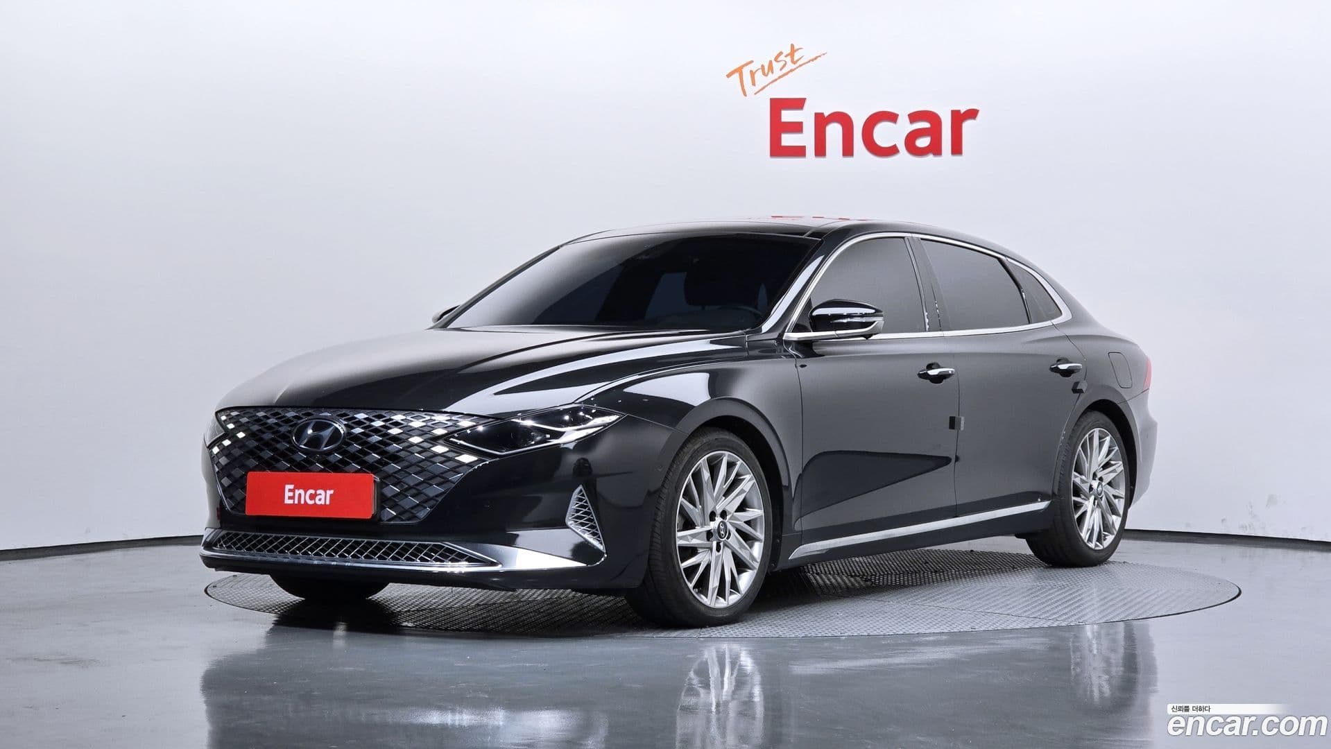 Main__Slider__Photo:Grandeur Hyundai 2020.5-0