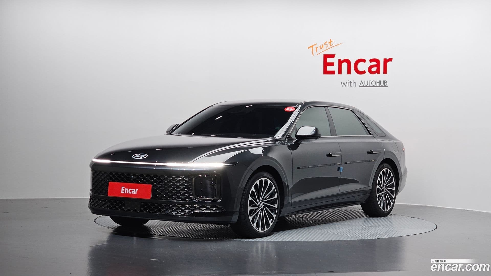 Main__Slider__Photo:Grandeur Hyundai 2025.1-0