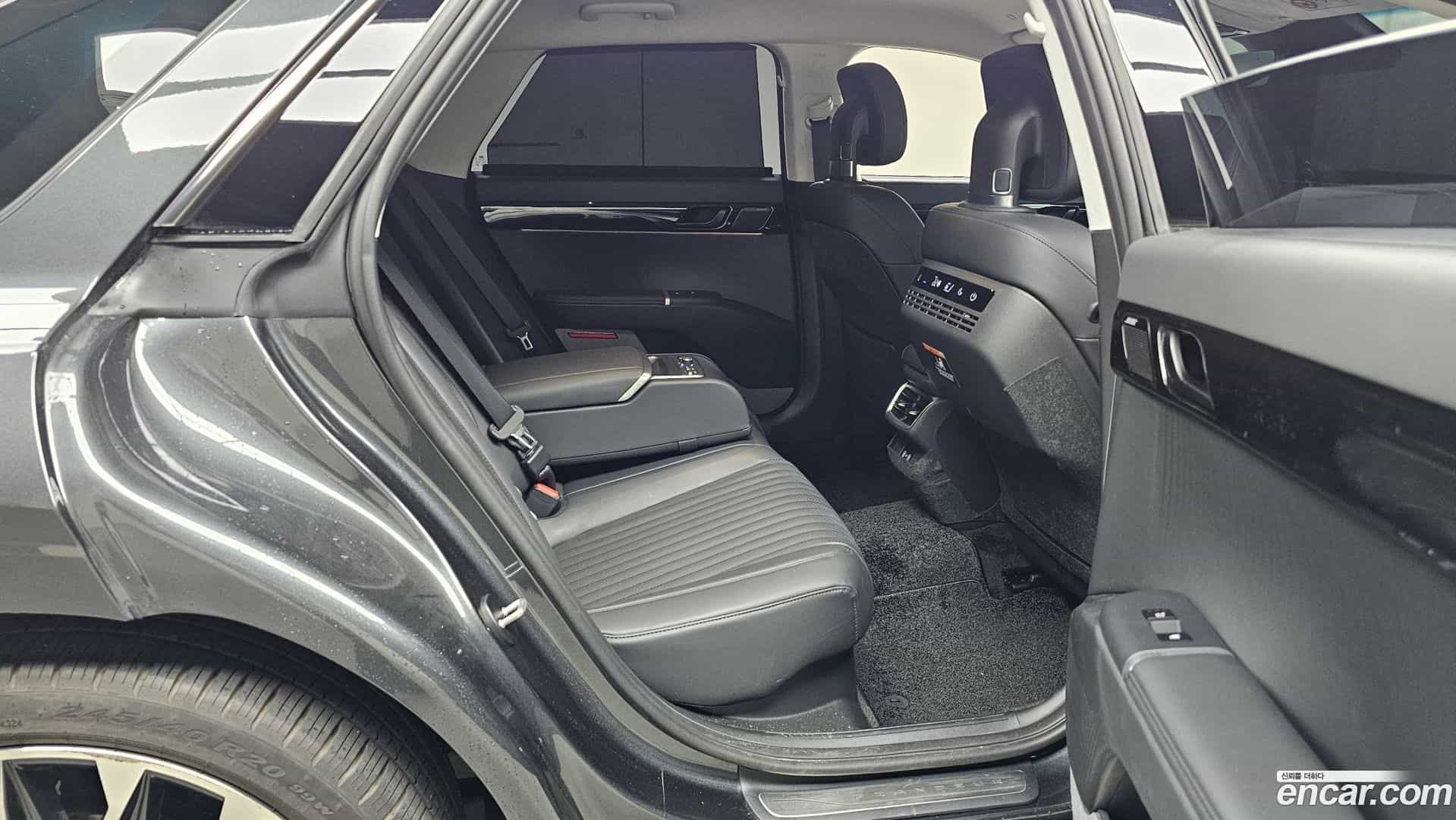 Grandeur Hyundai 2025.1-OPTION-015