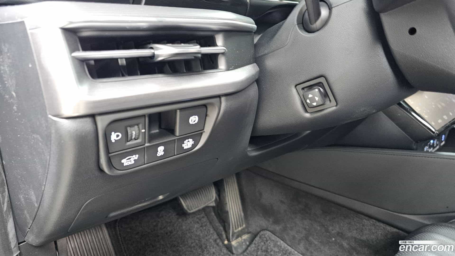 Grandeur Hyundai 2025.1-OPTION-024