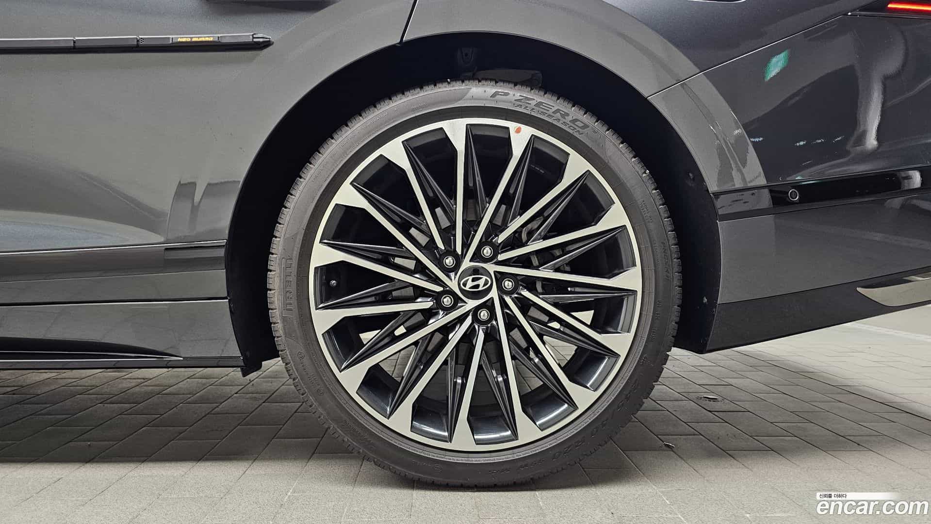 Grandeur Hyundai 2025.1-OUTER-031