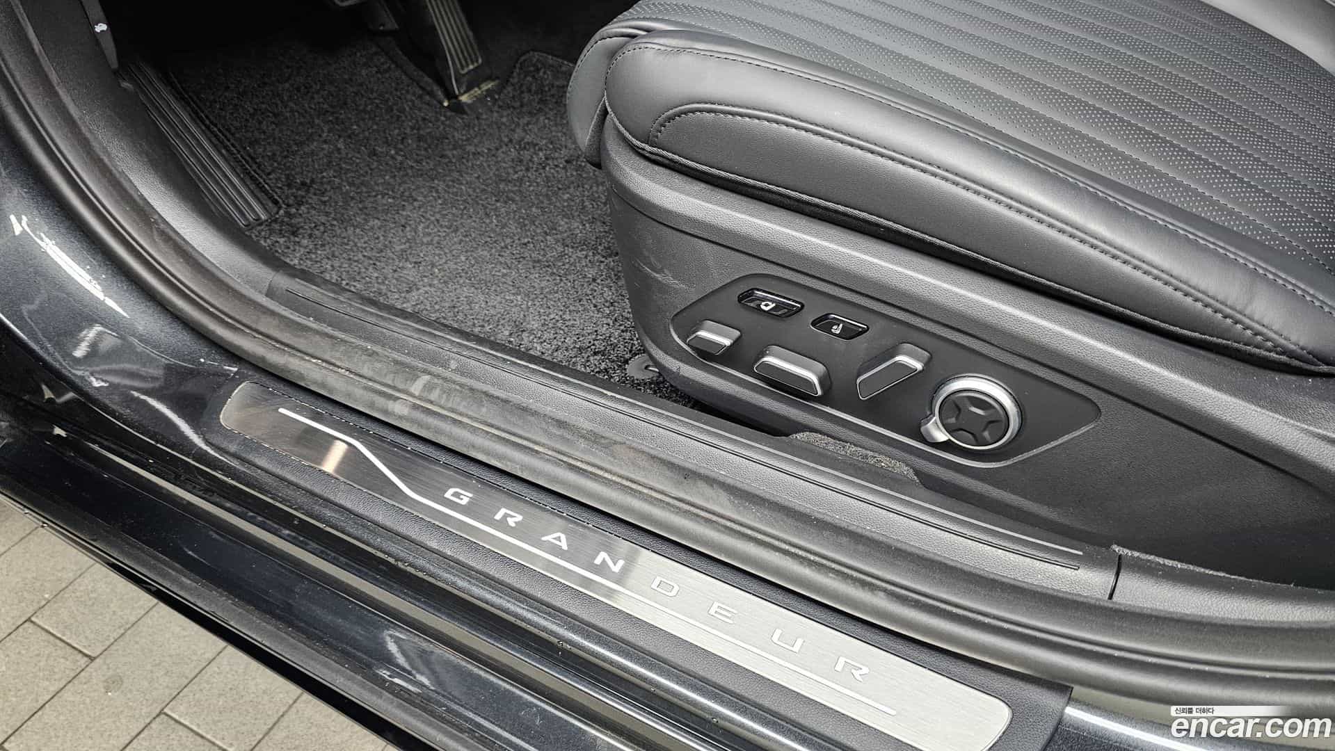 Grandeur Hyundai 2025.1-OPTION-042