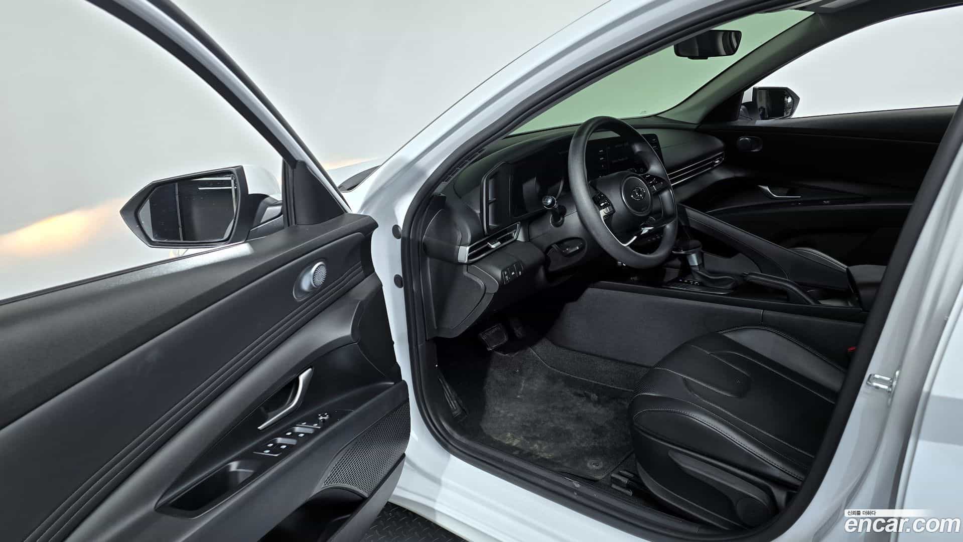 AVANTE Hyundai 2021.3-INNER-010