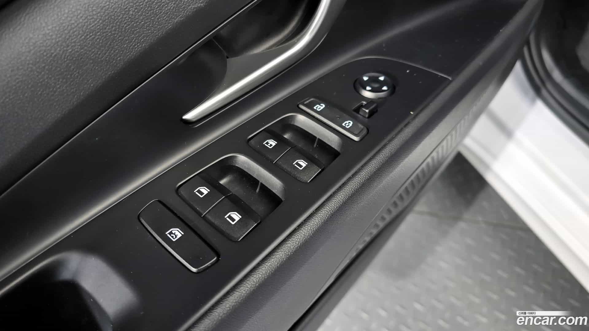 AVANTE Hyundai 2021.3-OPTION-040