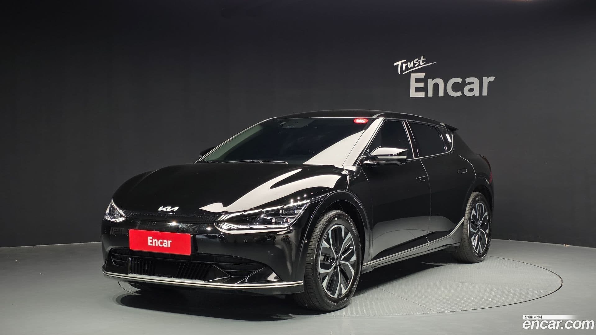 Main__Slider__Photo:EV6 Kia 2023.3-0