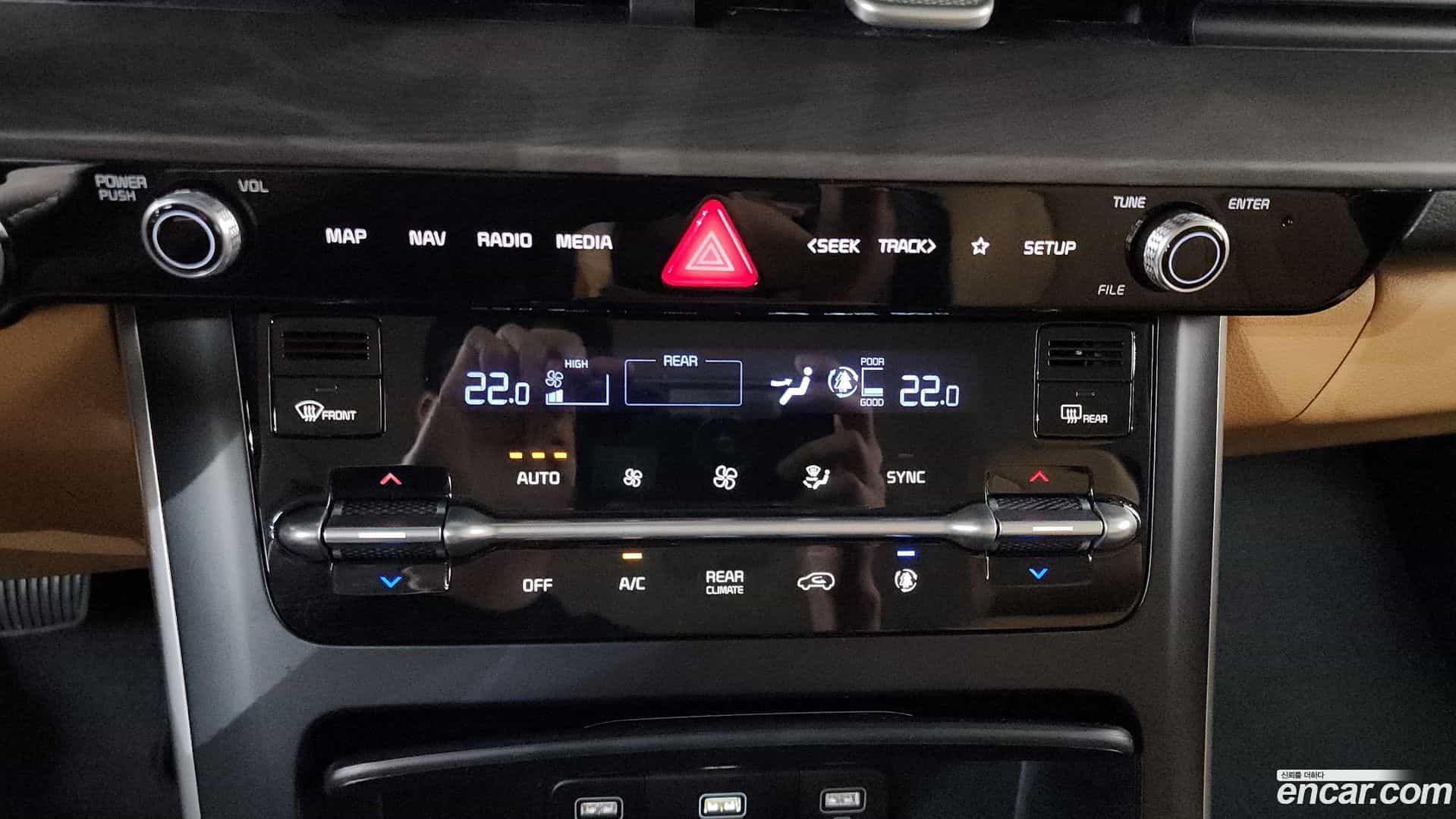 Canival Kia 2022.3-OPTION-046