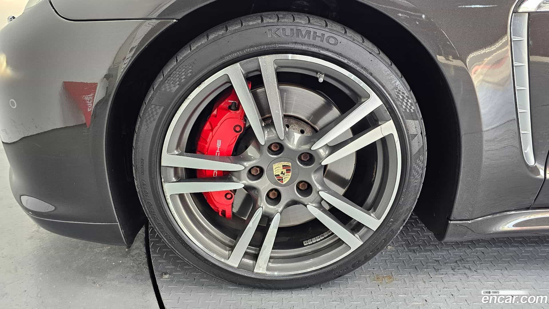 Panamera Porsche 2012.9-OUTER-005