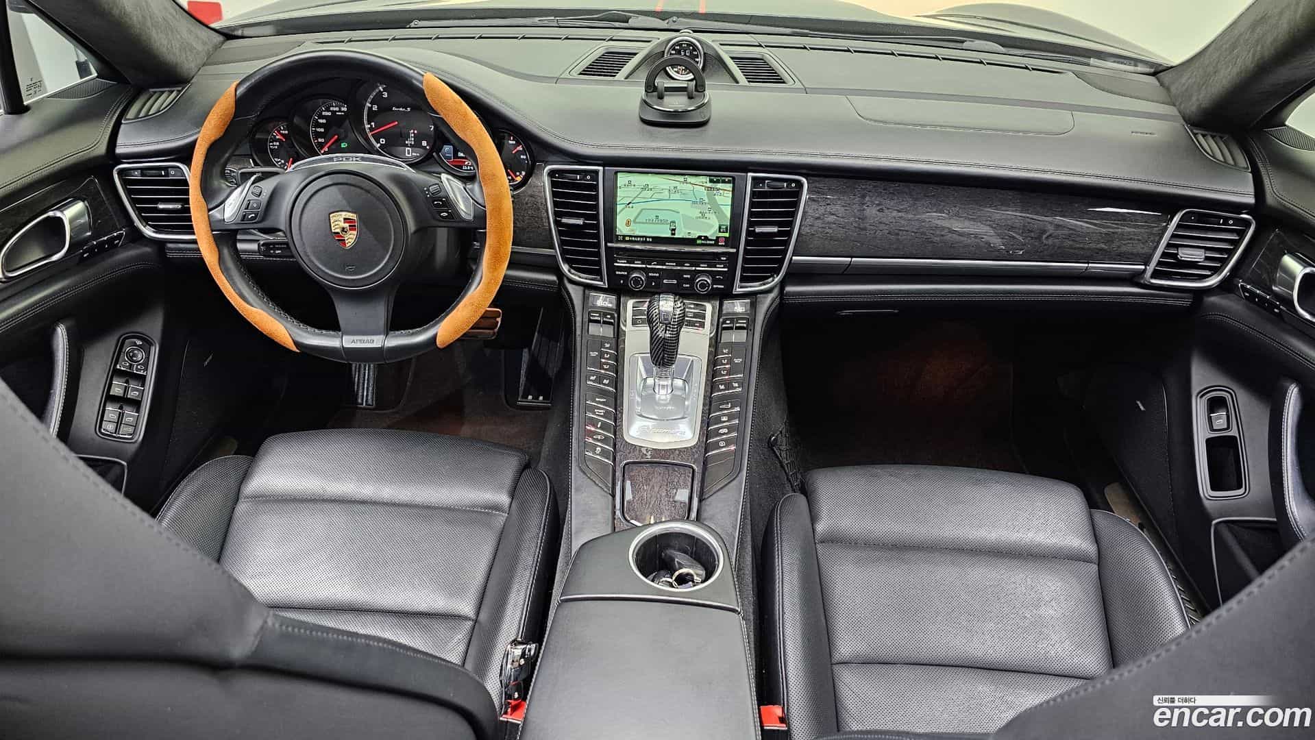 Panamera Porsche 2012.9-INNER-007
