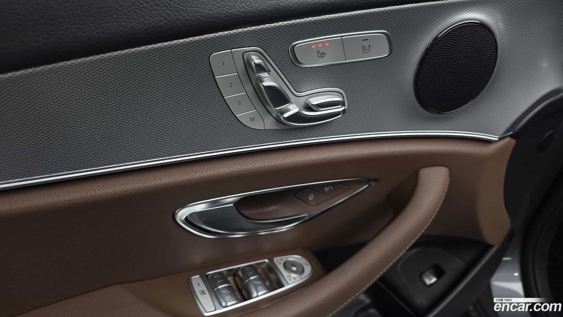 E-Class Mercedes-Benz 2018.2-OPTION-018