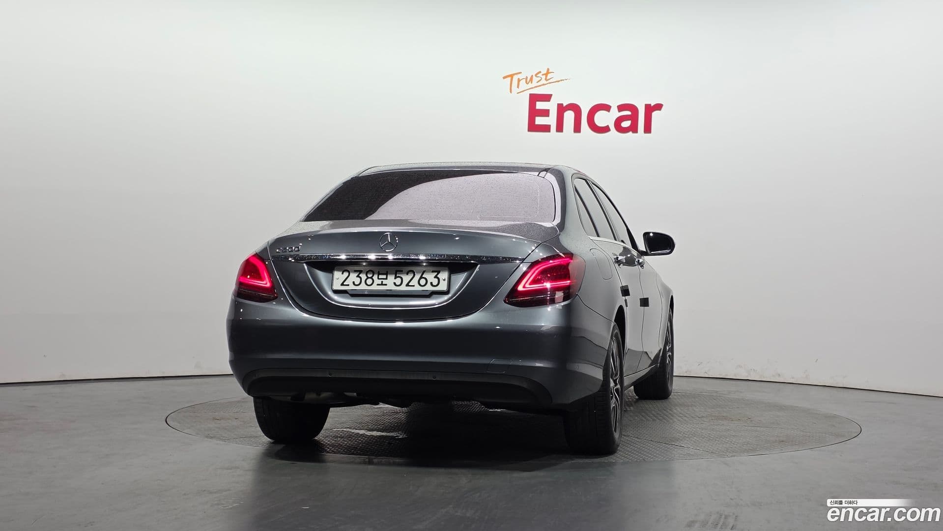 Main__Slider__Photo:C-Class Mercedes-Benz 2019.9-3