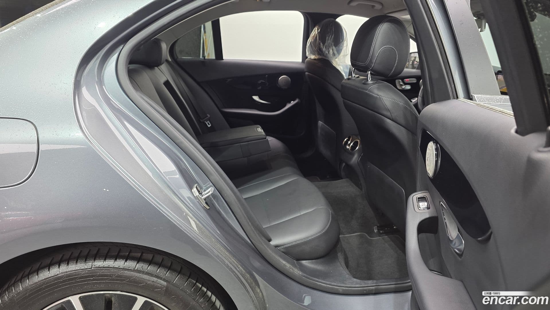 Main__Slider__Photo:C-Class Mercedes-Benz 2019.9-10
