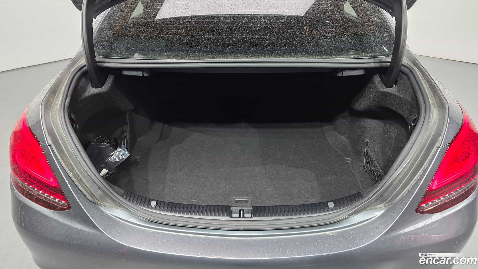 C-Class Mercedes-Benz 2019.9-OPTION-020
