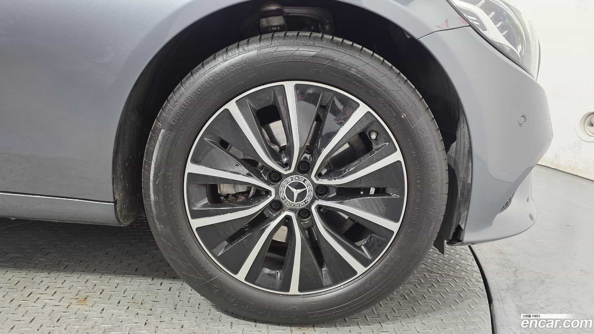 C-Class Mercedes-Benz 2019.9-OUTER-031