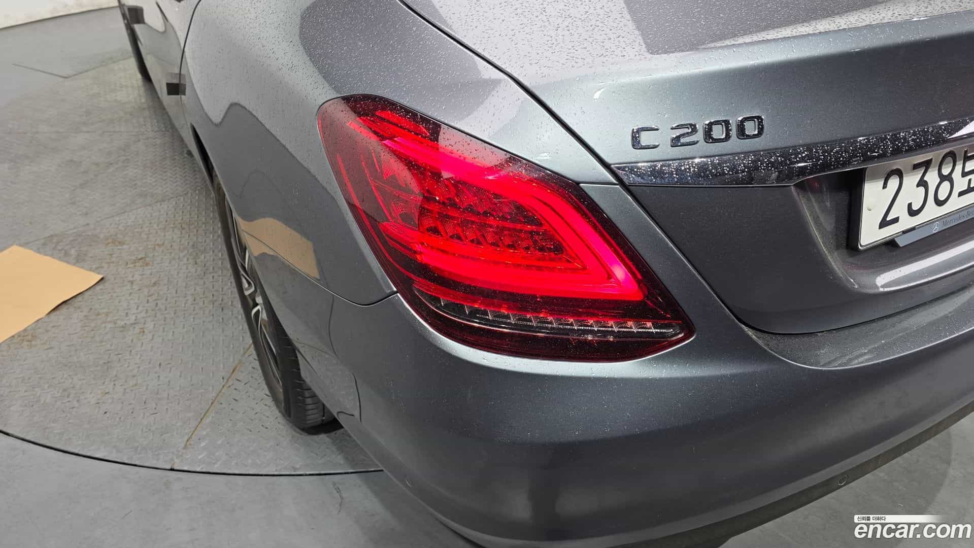 C-Class Mercedes-Benz 2019.9-OUTER-033